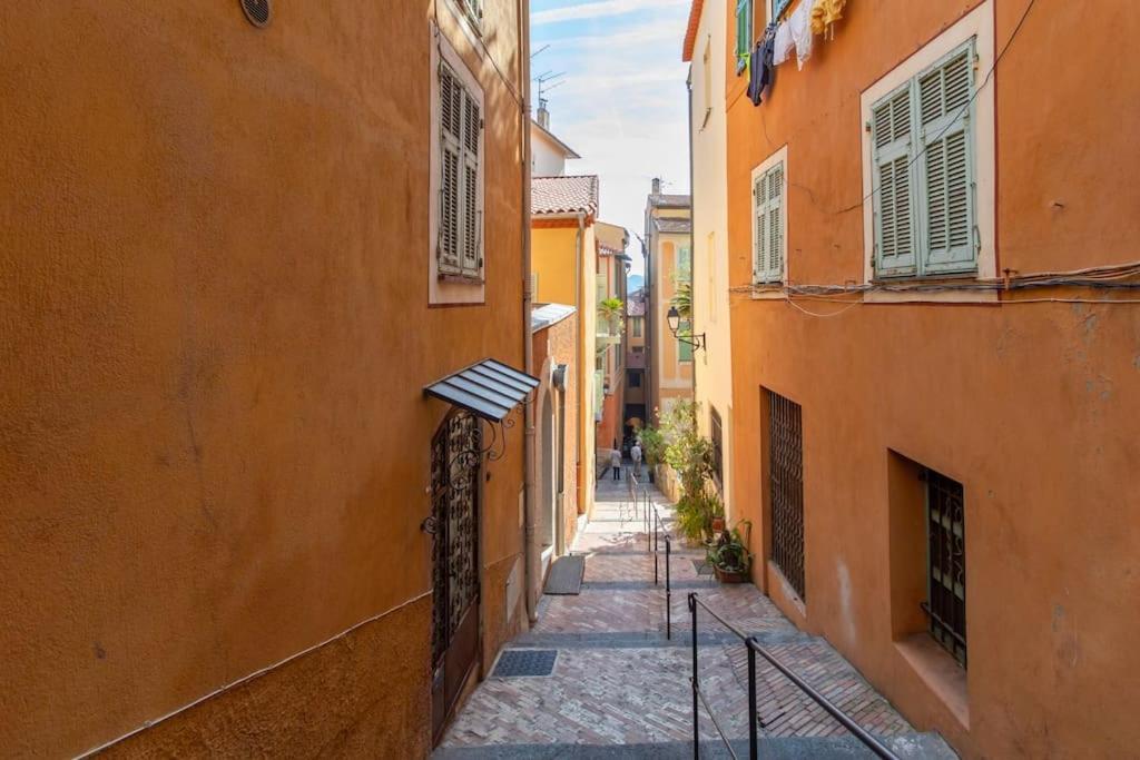 #40 Bright Sea View Suite For 6 2Mins Walk Port & Sea Villefranche-sur-Mer Exterior photo